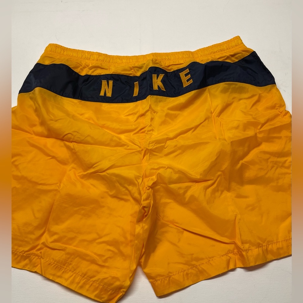 Nike‎ swim trunks men’s size XXL yellow/blue EUC